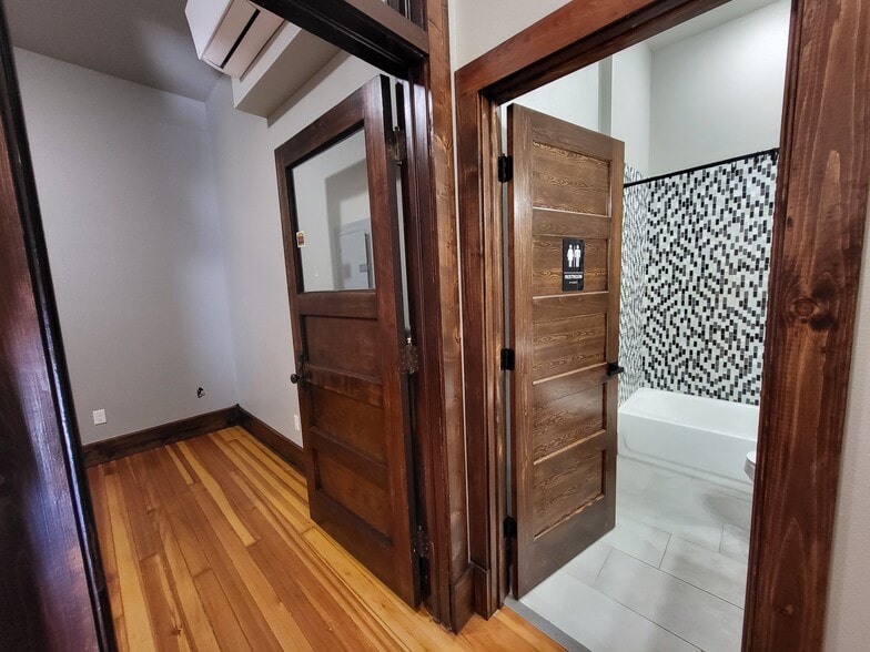 More Photos Of 223 W 3rd St, Joplin Apartments For Sale