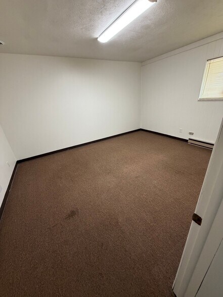 More Photos Of 815 S Main St, Bellefontaine Restaurant For Lease