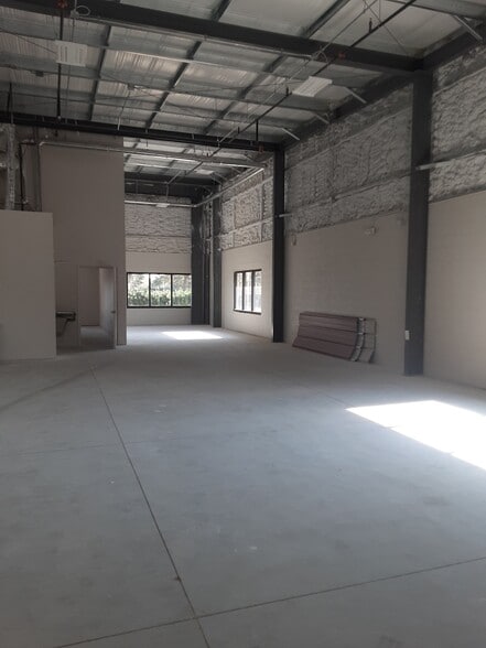 More Photos Of 4224 Solutions Ln, Bradenton Warehouse For Sale