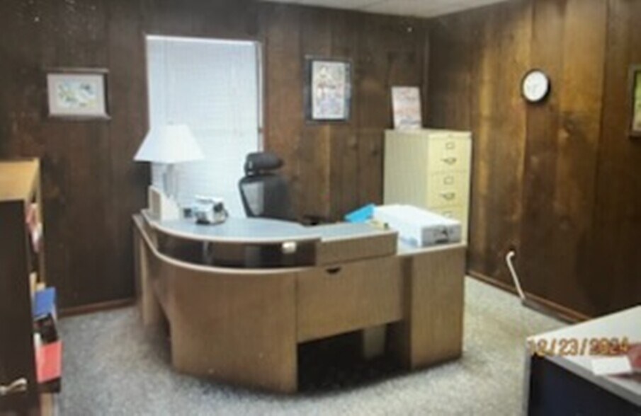 More Photos Of 1205 E Coke Rd, Winnsboro Manufacturing For Sale