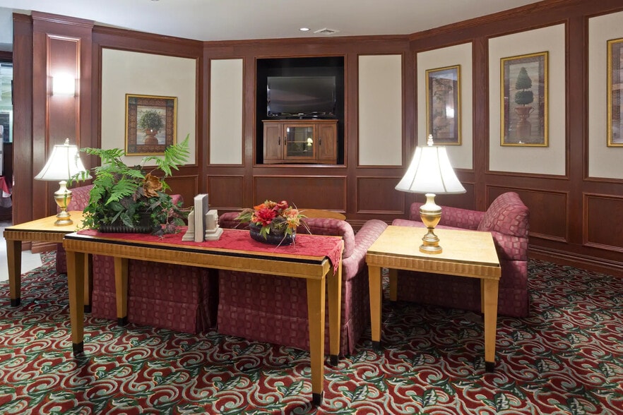 More Photos Of 5217 E Terrace Dr, Madison Hotel For Sale