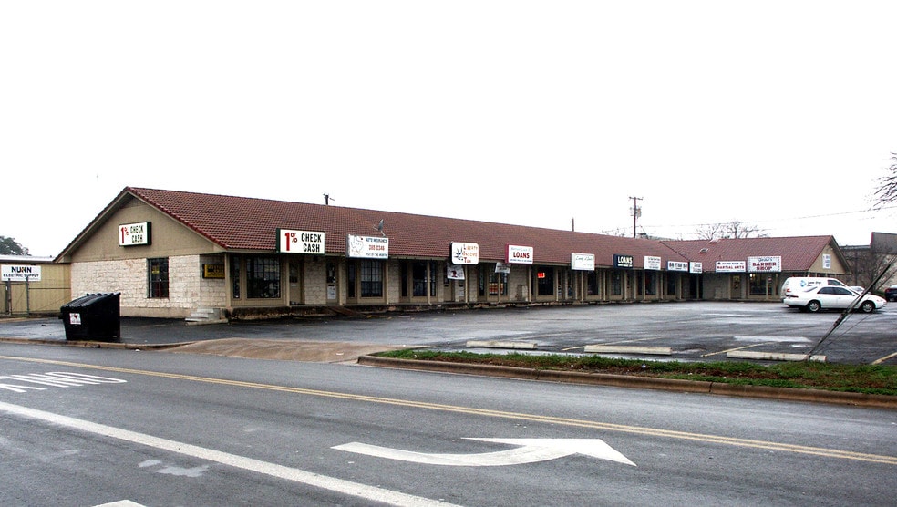 More Photos Of 1800 N Mays St, Round Rock Unknown For Lease