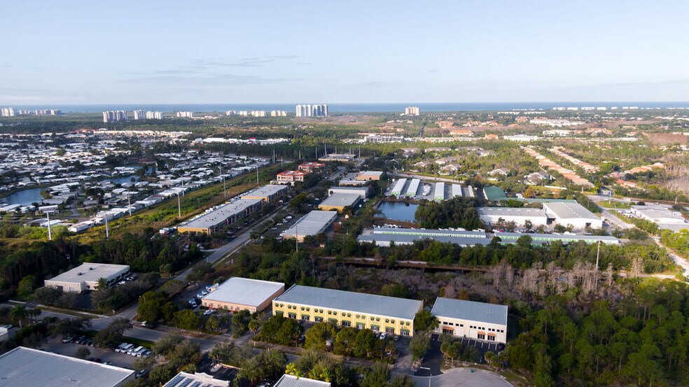 More Photos Of 1095 Business Ln, Naples Showroom For Sale