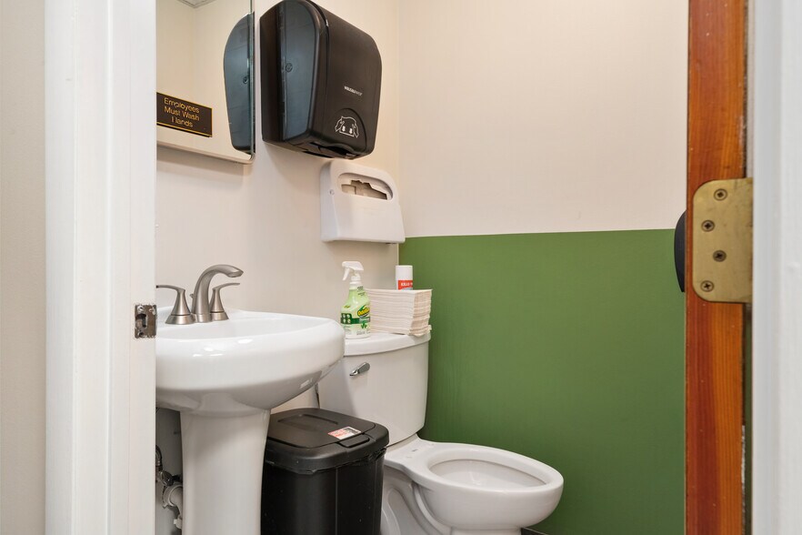 More Photos Of 9650 Santiago Rd, Columbia Medical For Sale