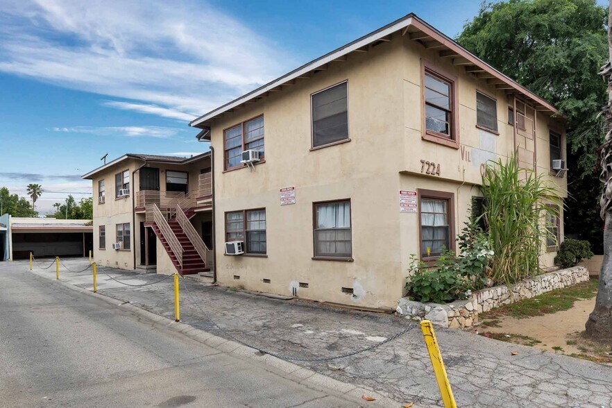 More Photos Of 7224 Hazeltine Ave, Van Nuys Apartments For Sale