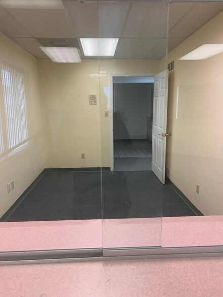 More Photos Of 19 W Bel Air Ave, Aberdeen Storefront For Lease