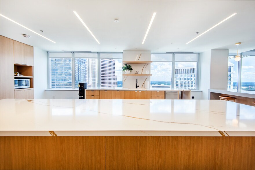 More Photos Of 34 Peachtree St NW, Atlanta Coworking Space