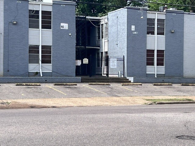 More Photos Of 1283 E Raines Rd, Memphis Apartments For Sale