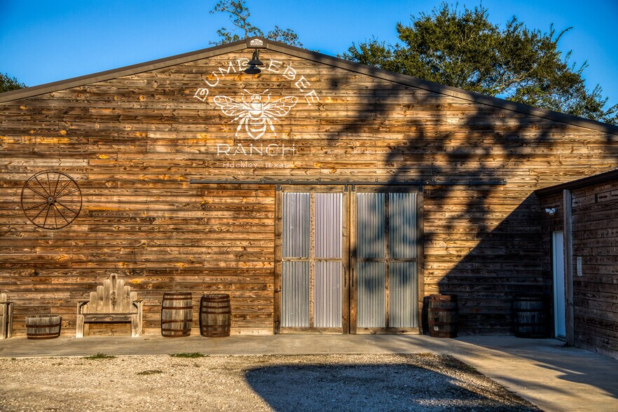 More Photos Of 23192 Murrell Rd, Hockley Lodge Meeting Hall For Sale