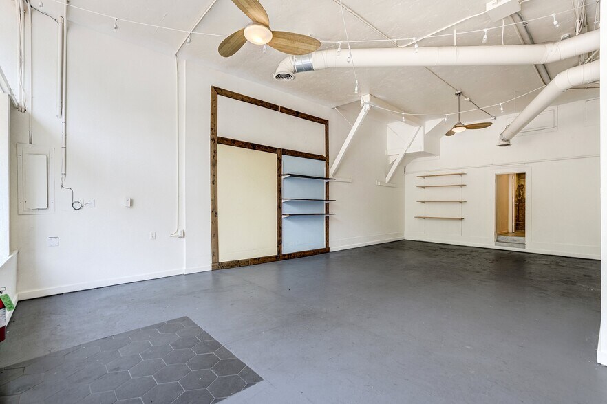 More Photos Of 121 Ruxton Ave, Manitou Springs Storefront Retail Residential For Sale