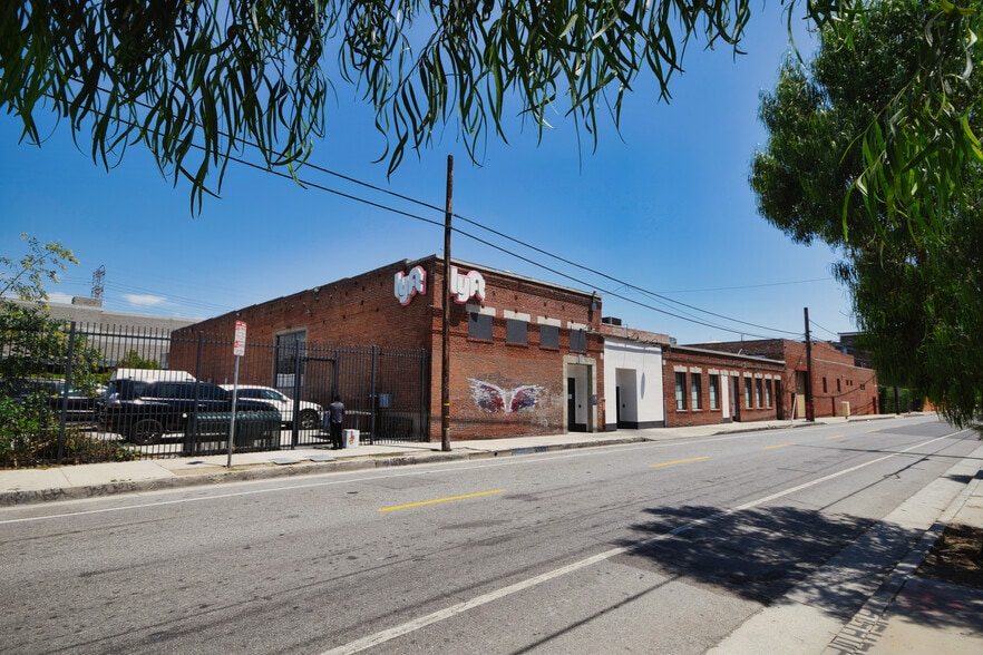 More Photos Of 650 S Santa Fe Ave, Los Angeles Warehouse For Lease