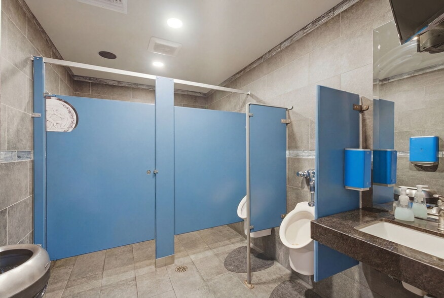 More Photos Of 31502 Riverside Dr, Lake Elsinore Restaurant For Sale