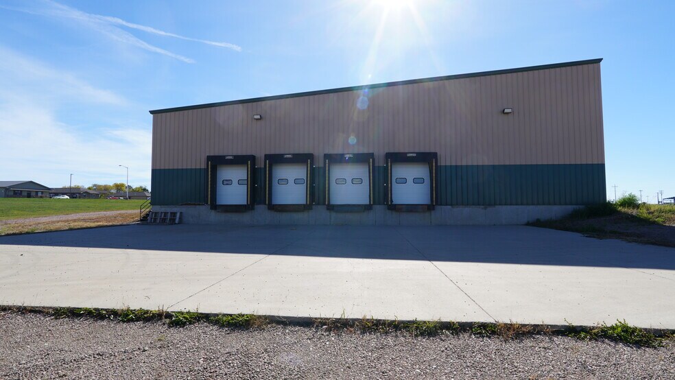 More Photos Of 501 N 16th St, Beresford Warehouse For Sale