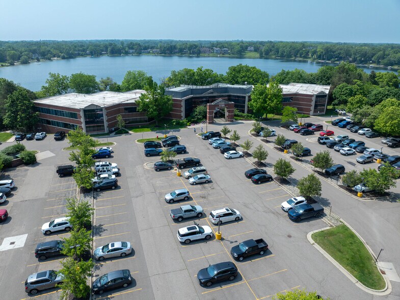 More Photos Of 1750 S Telegraph Rd, Bloomfield Hills Medical For Lease