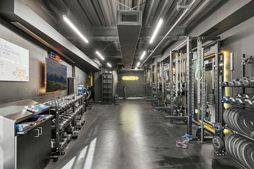 More Photos Of 3000-3002 Newport Blvd, Newport Beach General Retail For Sale