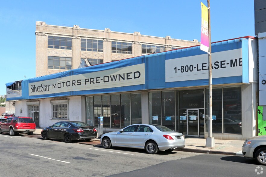 More Photos Of 35-01 Northern Blvd, Long Island City Auto Repair For Lease