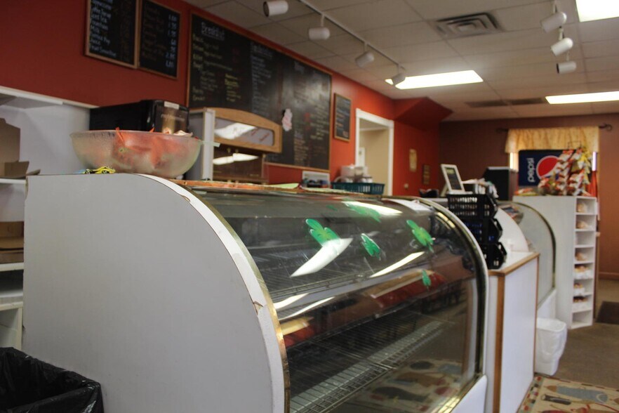 More Photos Of 511 E Main St, Saint Henry Freestanding For Sale