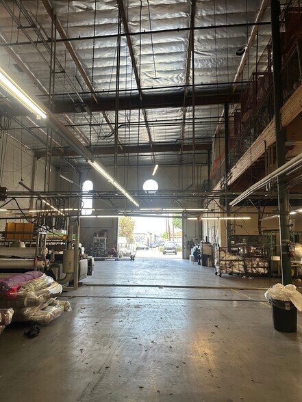 More Photos Of 5801 S Alameda St, Los Angeles Manufacturing For Lease