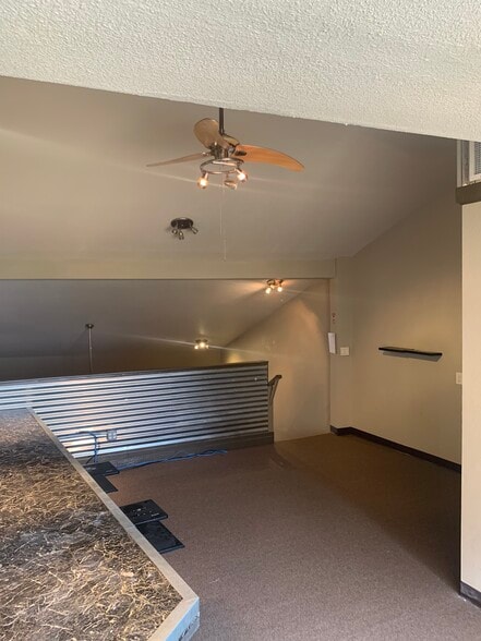 More Photos Of 2210 Taylor Rd, Penryn Freestanding For Lease