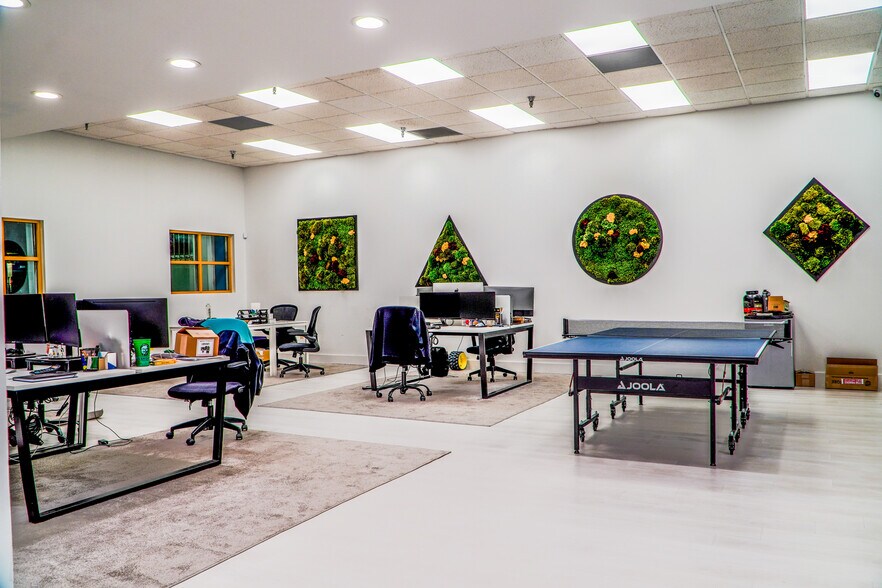 More Photos Of 601 W 20th St, Hialeah Warehouse For Sale