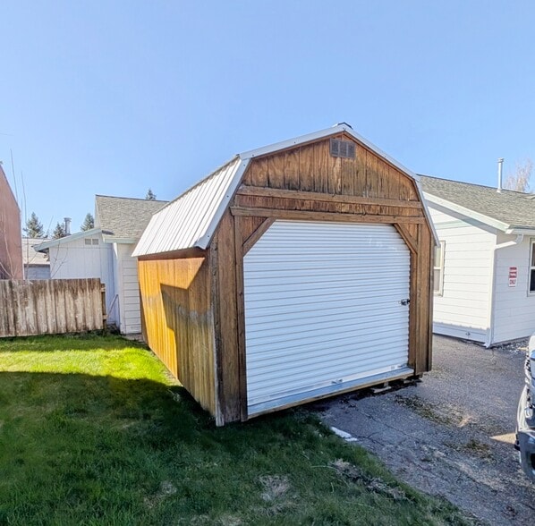 More Photos Of 108 N Division St, Pinehurst Medical For Sale