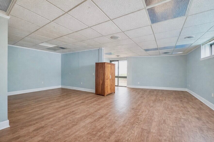More Photos Of 1419 Leighton Ave, Anniston Office For Lease