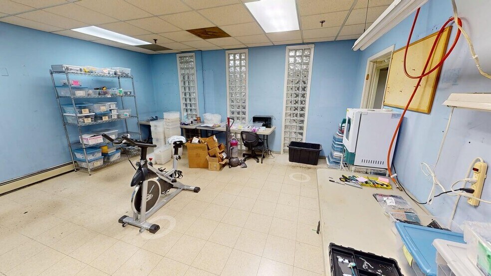 More Photos Of 13007 26th Ave, Flushing Office For Lease