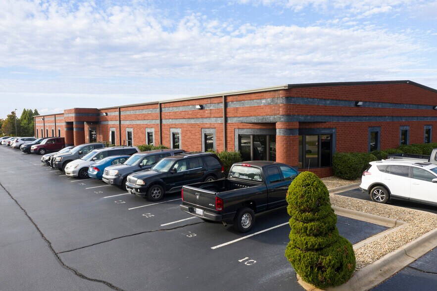More Photos Of 127 Speedway Ln, Mooresville Manufacturing For Sale