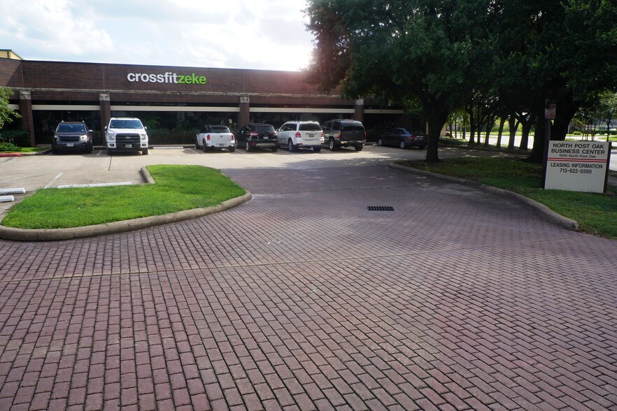 More Photos Of 1500 N Post Oak Rd, Houston Flex For Lease