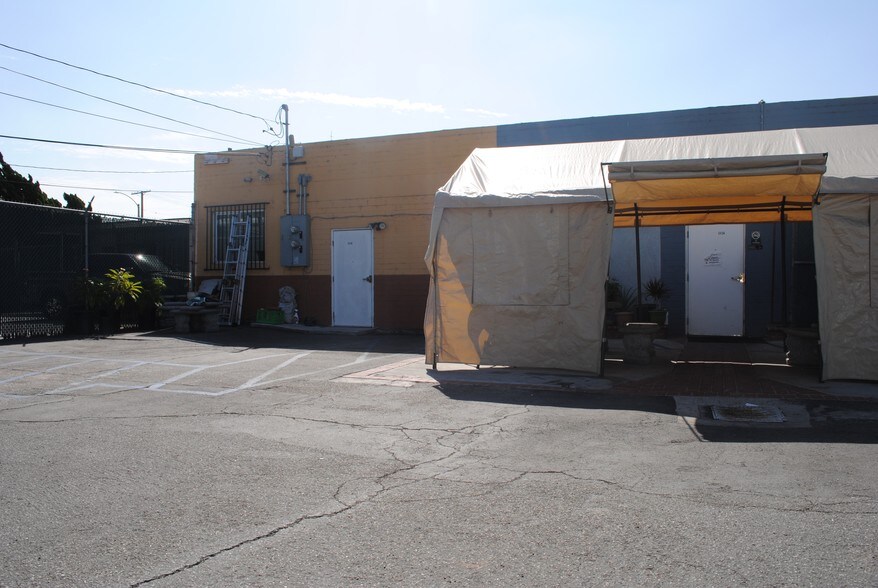 More Photos Of 343 E Market St, Long Beach Restaurant For Lease