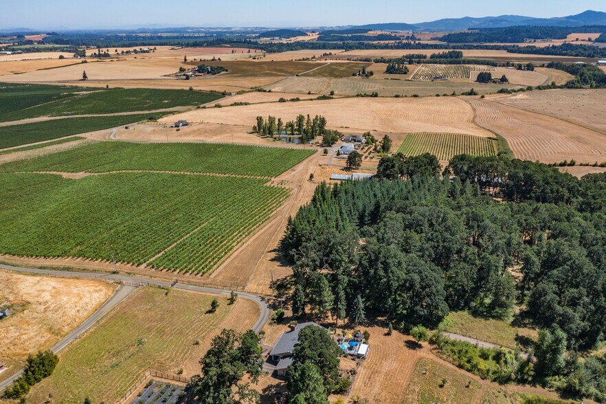 More Photos Of 10845 Brateng Rd, Monmouth Winery Vineyard For Sale