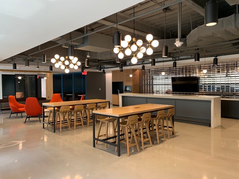 More Photos Of 4200 Wilson Blvd, Arlington Office For Lease