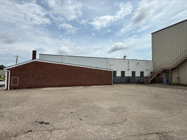 More Photos Of 3607 Dixie Hwy, Elsmere Manufacturing For Lease