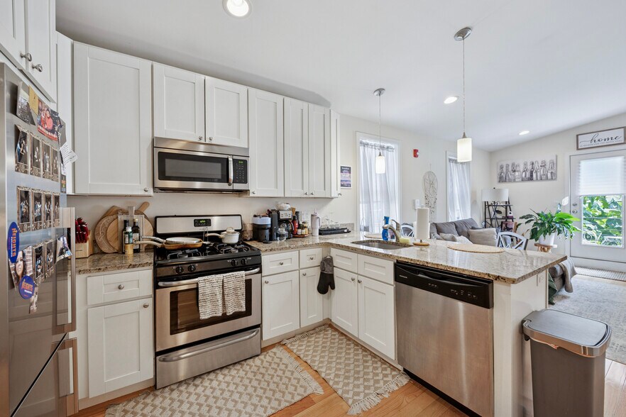 More Photos Of 919 N 19th St, Philadelphia Apartments For Sale