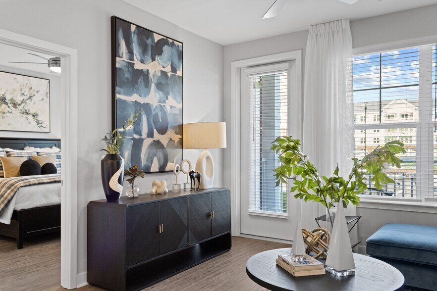 More Photos Of 12400 Dutton Rd, Midlothian Apartments For Sale