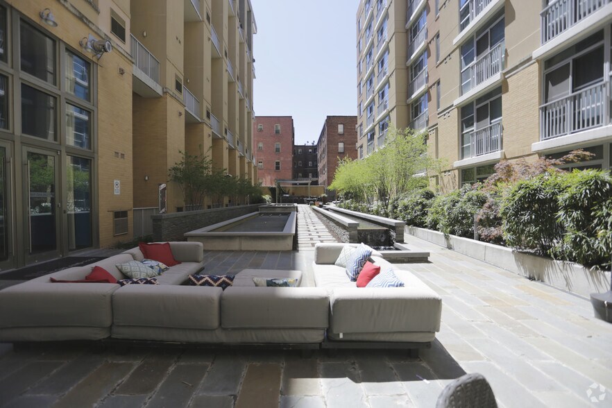 More Photos Of 1400 Irving St NW, Washington Apartments For Lease