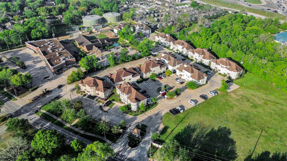 More Photos Of 6536 Greatwood Pky, Sugar Land Medical For Lease