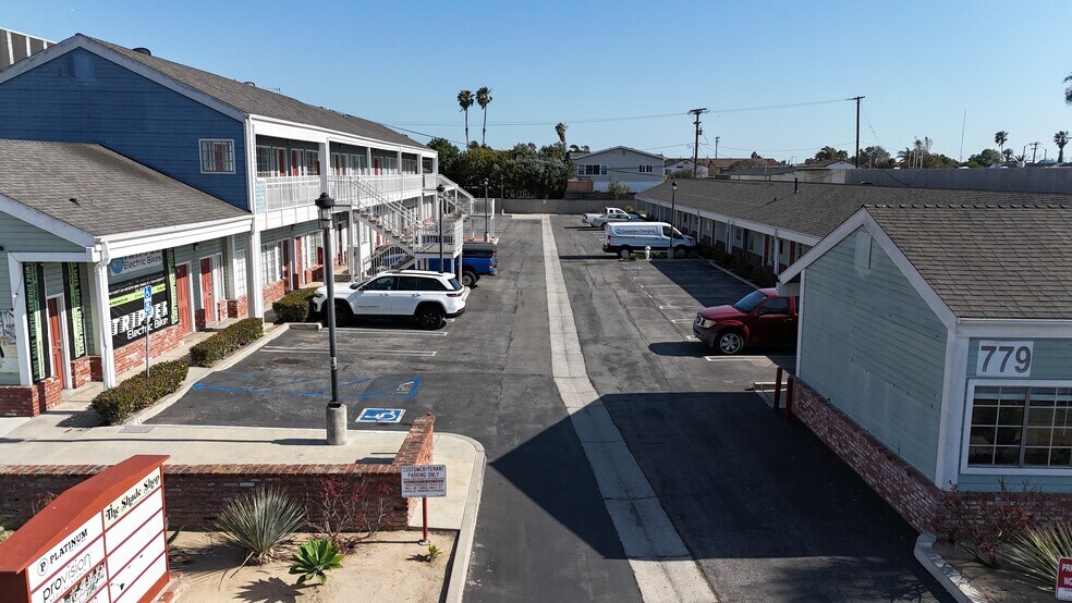 More Photos Of 777 W 19th St, Costa Mesa Coworking Space