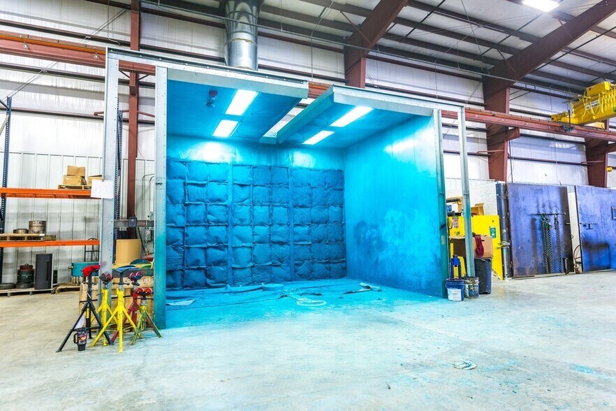 More Photos Of 8560 Delta Dr, Casper Warehouse For Lease