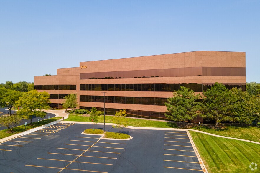 More Photos Of 1100 W Lake Cook Rd, Buffalo Grove Office For Lease