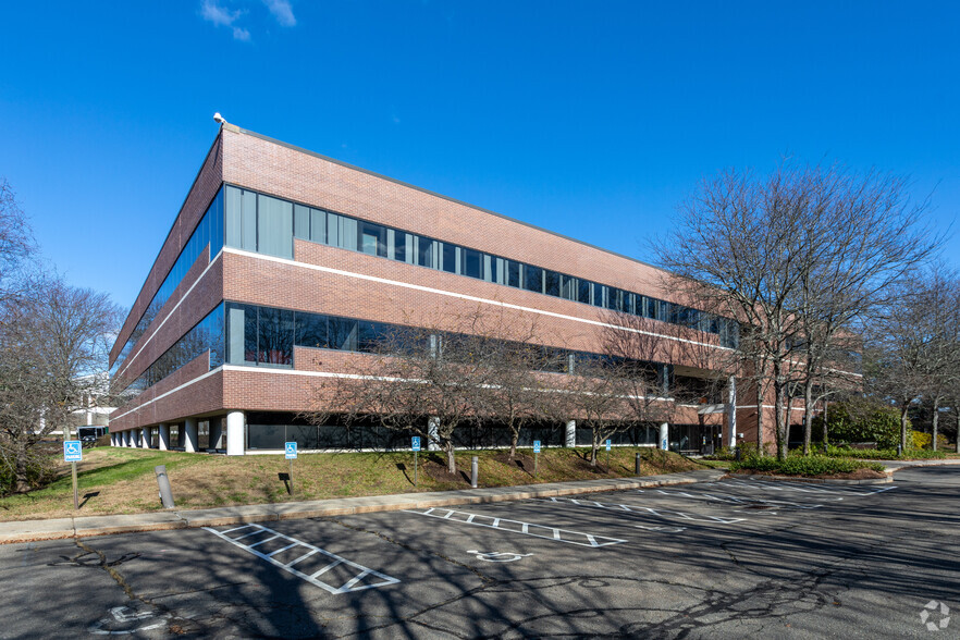 Primary Photo Of 75 Merritt Blvd, Trumbull Medical For Sale