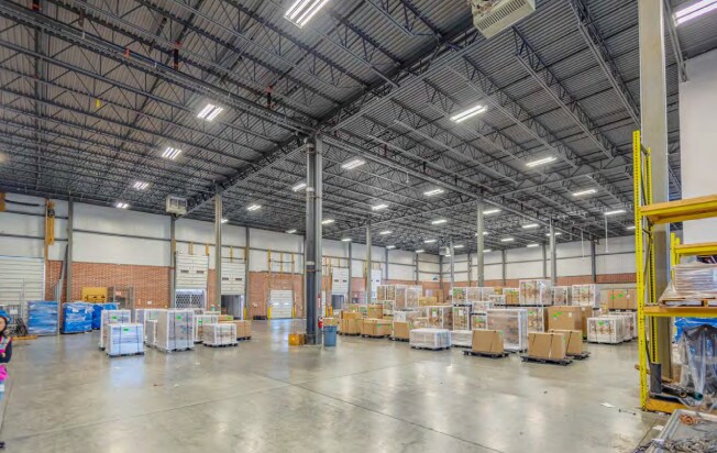 More Photos Of 235 Andover St, Wilmington Warehouse For Lease