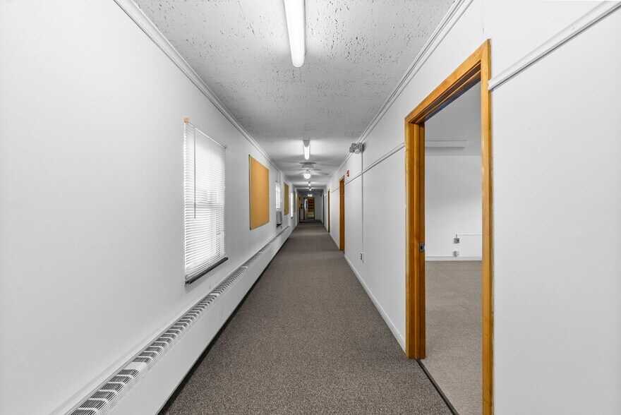 More Photos Of 35 Orange Ave, Clifton Religious Facility For Lease