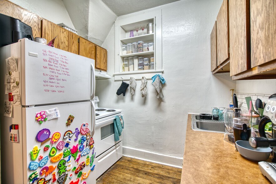 More Photos Of 1034 Spruce St, Boulder Apartments For Sale