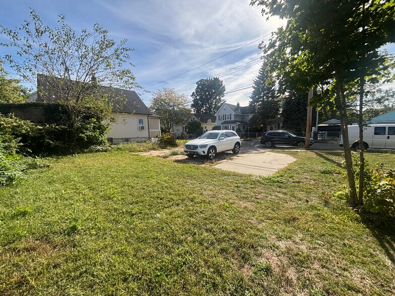 More Photos Of , West Haven Unknown For Sale