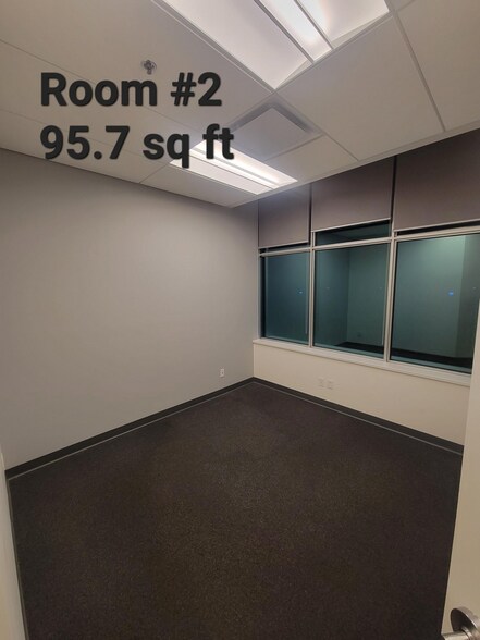 More Photos Of 233 Nelson's Cres, New Westminster Medical For Lease