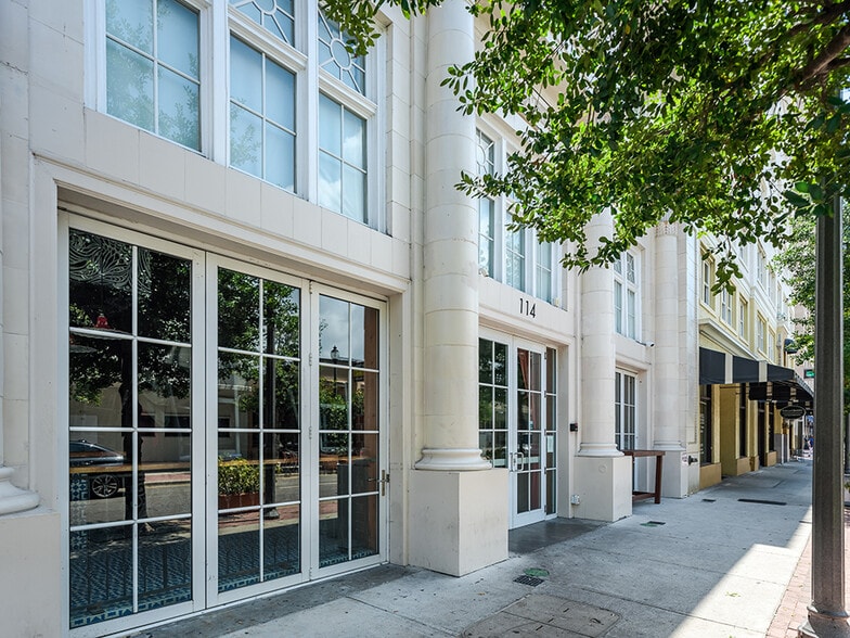 More Photos Of 114 S Olive Ave, West Palm Beach Restaurant For Sale