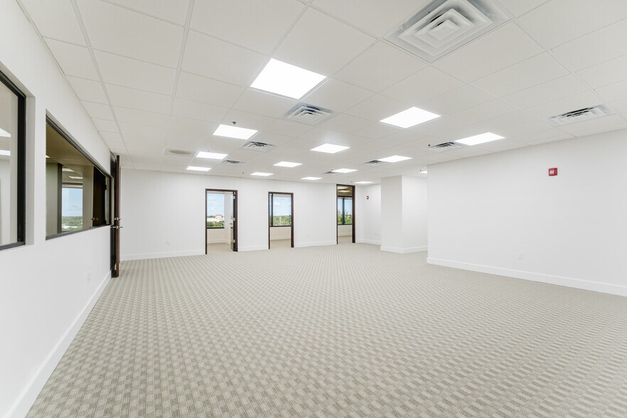 More Photos Of 40 SE 5th St, Boca Raton Office For Lease