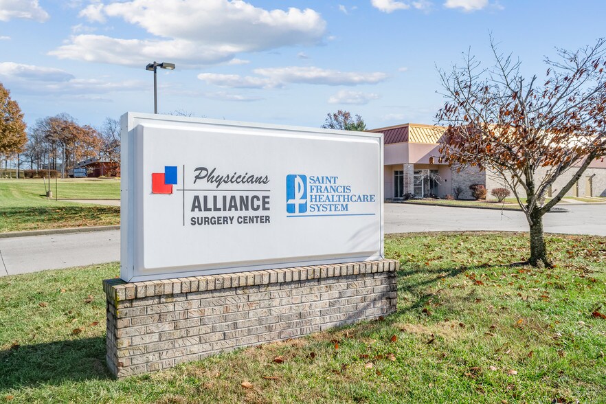 More Photos Of 3241 Percy Dr, Cape Girardeau Medical For Lease