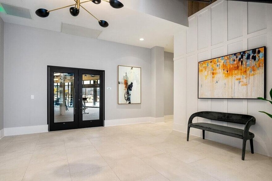 More Photos Of 168 E Midvillage Rd, Sandy Apartments For Lease